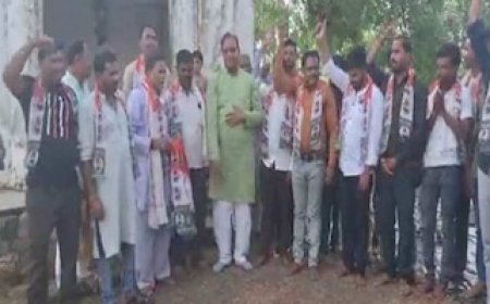 MP बीजेपी को लगा बड़ा झटका, केंद्रीय मंत्री के जिले में कांग्रेस की बड़ी सेंधमारी