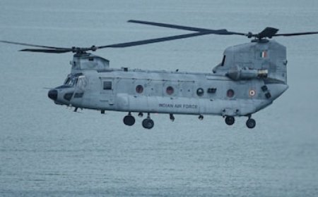 भोपाल के आसमान में दिखा वायुसेना का दम, गदगद हुआ बड़ा तालाब, देखें शौर्य से भरने वाली तस्वीरें