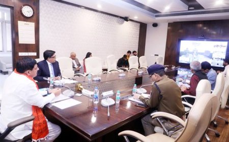 नागरिकों को आवश्यक सामग्री के लिए परेशानी नही हो, इसके लिए सभी जरूरी उपाय किए जाएं - मुख्यमंत्री डॉ. यादव