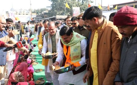 मुख्यमंत्री डॉ. यादव ने श्री रामराजा सरकार के दर्शन और पूजन के साथ प्रदेश की समृद्धि एवं खुशहाली की कामना की