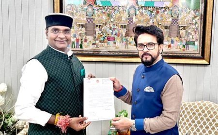 मंत्री श्री सारंग ने केंद्रीय खेल मंत्री श्री ठाकुर से नई दिल्ली में की मुलाकात