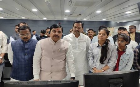 मुख्यमंत्री डॉ. मोहन यादव ने सीएम हेल्पलाइन के शिकायतकर्ताओं से की दूरभाष पर चर्चा