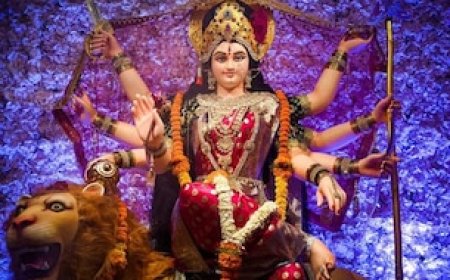 शेर कैसे बना माता दुर्गा की सवारी? क्यों कहते हैं शेरावाली मां, पढ़ें रोचक कथा