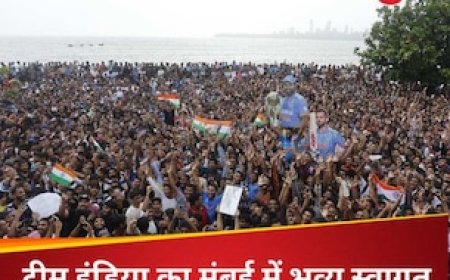 किसी के स्वागत में आपने ऐसी भीड़ देखी है क्या? मुंबई में समंदर किनारे विश्वविजेताओं के लिए उमड़ पड़े लाखों फैंस