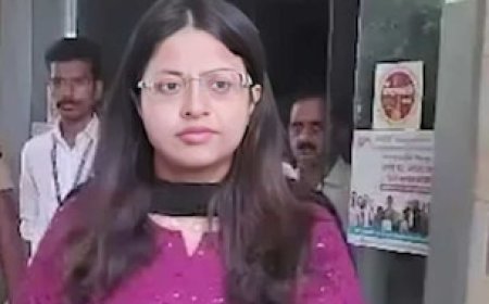 'IAS के पद से क्यों ना हटाया जाए?' पूजा खेडकर के खिलाफ UPSC ने दर्ज कराई FIR, भेजा नोटिस