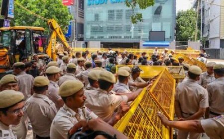 कोर्ट ने पुलिस को लिया आड़े हाथों, कहा- शुक्र है आपने पानी पर जुर्माना नहीं लगाया