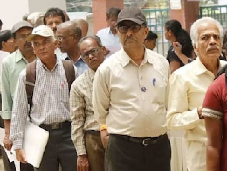 अभी र‍िटायर होने पर हर महीने क‍ितनी पेंशन म‍िलेगी? समझ‍िए यूपीएस की पूरी कैलकुलेशन