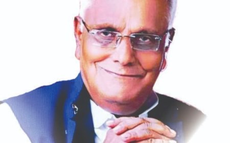 स्व. श्री कैलाश सारंग स्मृति आठवीं मास्टर्स कप क्रिकेट प्रतियोगिता का आयोजन स्थानीय ओल्ड केम्पीयन खेल मैदान 20 नवम्बर 2024 से*