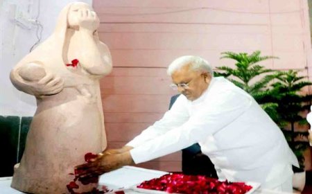 राज्यपाल श्री पटेल भोपाल गैस त्रासदी श्रद्धांजलि सभा में हुए शामिल