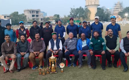 स्व. श्री कैलाश सारंग स्मृति आठवीं मास्टर्स कप क्रिकेट प्रतियोगिता : वेटरन ग्रुप मे मयंक मास्टर्स ने सेंट्रल स्ट्राइकर्स इन्दौर को 99 रन से हरा किया ख़िताब पर कब्ज़ा जबकि इंटरक्लब मे फेथ क्रिकेट क्लब ने एनसीसीसी को हरा किया ख़िताब पर कब्ज़ा