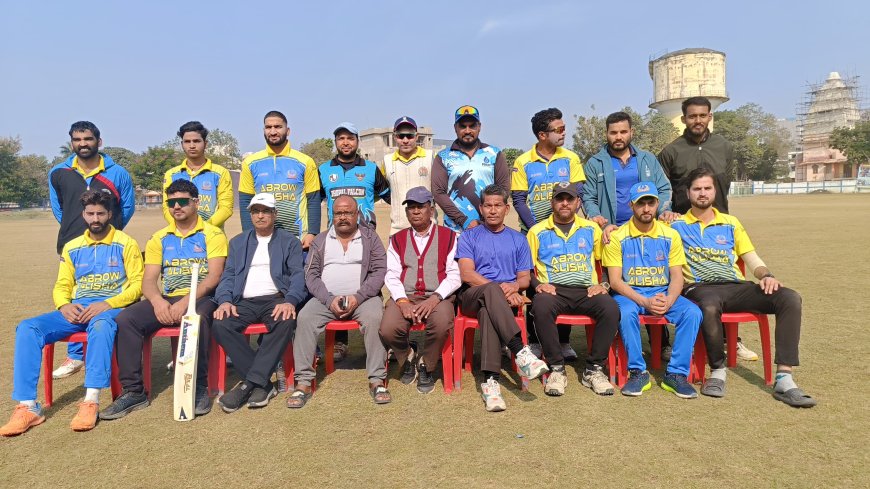 स्व. श्री कैलाश सारंग स्मृति आठवीं मास्टर्स कप क्रिकेट प्रतियोगिता : कॉर्पोरेट ग्रुप के ख़िताबी मुकाबल toले मे एमपी-03.in ने हमीदिया स्पोर्ट्स को 9 विकेट से हरा कर किया खिताब पर क़ब्ज़ा