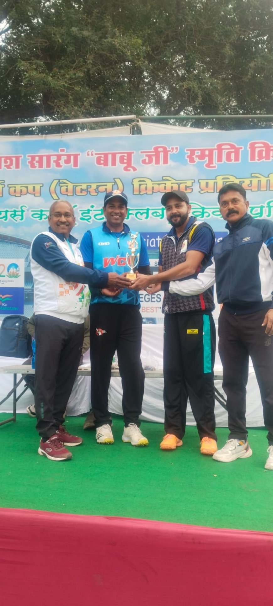 स्व. श्री कैलाश सारंग स्मृति आठवीं मास्टर्स कप क्रिकेट प्रतियोगिता : वेटरन ग्रुप मे मयंक चतुर्वेदी अकादमी मास्टर्स ने भोपाल मास्टर्स को 68 रन से हरा किया फ़ाइनल मे प्रवेश                                *विभागीय ग्रुप मे डीजीपी इलेवन ने विनय वर्मा के दोहरे प्रदर्शन से एजी ऑडिट को 143 रन से हराया