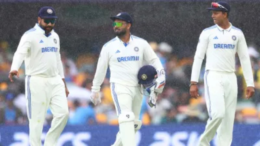 रणजी ट्रॉफी के अगले मुकाबले में टीम इंडिया के इन धुरंधरों का खेलना मुश्किल, अब इंग्लैंड के खिलाफ खेलेंगे सीरीज