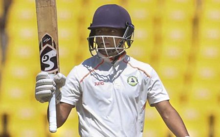 विदर्भ के लिए मालेवर की मैराथन पारी, केरल की उम्मीद सरवटे