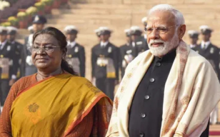 देशभर में होली का उत्साह, राष्ट्रपति द्रौपदी मुर्मू और PM मोदी ने देशवासियों को दी बधाई