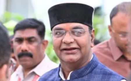 मोहम्मद शमी की बेटी के होली खेलने पर भड़के मौलाना, विश्वास कैलाश सारंग ने दिया करारा जवाब