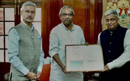 अफ्रीकन ट्रस्ट ने भारत को सौंपी महात्मा गांधी की धरोहर, विदेश मंत्री एस जयशंकर ने दी जानकारी