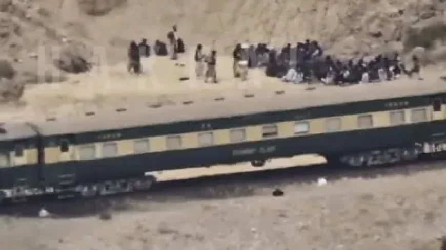 ट्रेन हाईजैक: भारत ने पाकिस्तान को लगाई लताड़, कहा-'पूरी दुनिया जानती है आतंकवाद का केंद्र कहां है'