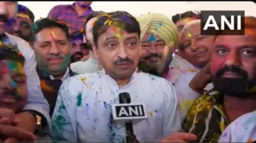 कांग्रेस सांसद इमरान मसूद ने जमकर खेली होली, उलेमाओं ने दी कड़ी नसीहत-'अल्लाह से तौबा करें'