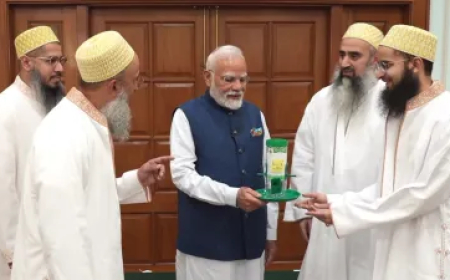 वक्फ कानून पर विवाद के बीच PM मोदी से मिले दाऊदी बोहरा समुदाय के लोग, कहा- 'शुक्रिया'