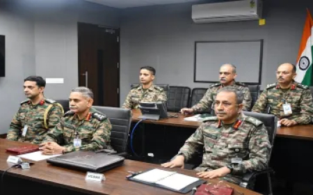 आर्मी चीफ ने कमांडर्स को दे दिया 'फ्री हैंड', बोले- पाकिस्तान हरकत करे तो मुंहतोड़ जवाब दें