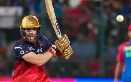 इस क्रिकेट बोर्ड ने दिया भारत का साथ, सभी खिलाड़ी खेलेंगे आईपीएल आईपीएल के इस सीजन का नया शेड्यूल आने के बाद अब ईसीबी ने साफ कर दिया है वे अपने सभी खिलाड़ियों को आईपीएल के बचे हुए मैच खेलने के लिए जाने देंगे।