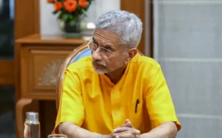 पाकिस्तान से सिर्फ आतंकवाद और PoK पर बात होगी, तीसरे पक्ष का दखल मंजूर नहीं', विदेश मंत्री जयशंकर का बड़ा बयान