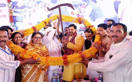 मुख्यमंत्री डॉ. मोहन यादव ने नर्मदापुरम में 200 करोड़ रुपये की विकास परियोजनाओं का किया लोकार्पण, कृषि और रोजगार के क्षेत्र में किए अहम ऐलान