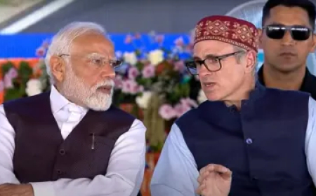 उमर अब्दुल्ला ने की पीएम मोदी की तारीफ, अटल बिहारी वाजपेयी को भी कहा धन्यवाद, बोले- अब फ्लाइट वालों की लूट बंद होगी