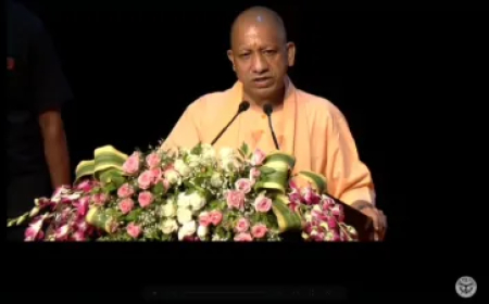 सीएम योगी बोले- 'कोई सार्वजनिक संपत्ति को नुकसान पहुंचाता दिखे तो वीडियो बनाएं, सरकार सबक सिखाएगी