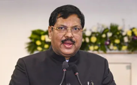 मुख्य न्यायाधीश बीआर गवई का एक और बड़ा बयान, बोले- संसद नहीं, भारत का संविधान सर्वोच्च है