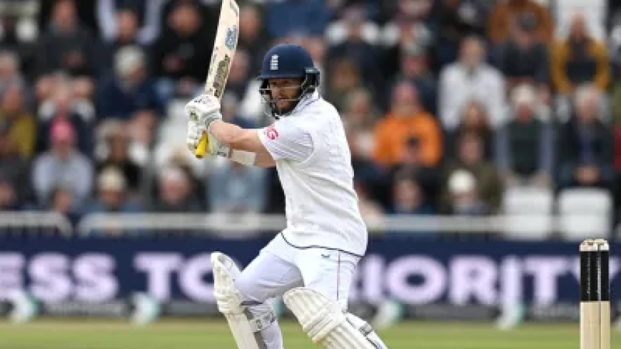 बेन डकेट ने लीड्स में रचा इतिहास, ऐसा करने वाले इंग्लैंड के पहले बल्लेबाज