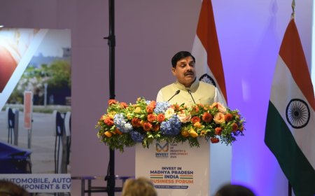 मध्यप्रदेश में भ्रष्टाचार पर सीएम का चाबुक, अफसरों पर गिरी गाज