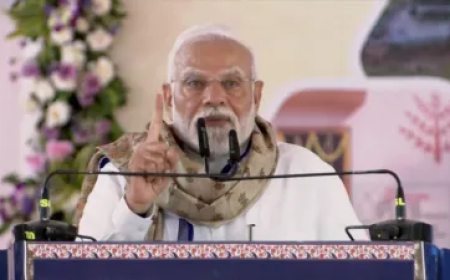 बनाएंगे नया बिहार, फिर एक बार NDA सरकार", मोतिहारी से PM मोदी ने विपक्ष पर साधा निशाना