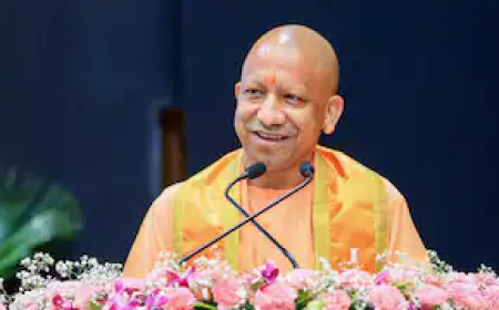योगी आदित्यनाथ ने रचा इतिहास, सबसे अधिक वक्त तक यूपी के सीएम रहने का बनाया रिकॉर्ड