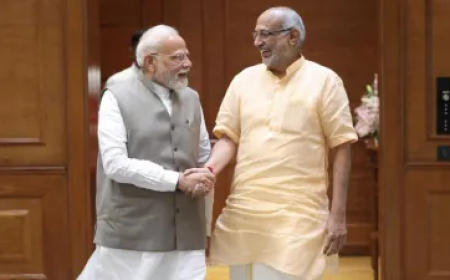 पीएम मोदी से मिले उपराष्ट्रपति पद के लिए NDA उम्मीदवार सीपी राधाकृष्णन, दिल्ली में हुई मुलाकात