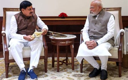 प्रधानमंत्री श्री नरेन्द्र मोदी को मध्यप्रदेश आने का निमंत्रण