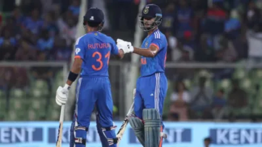 जिसे एशिया कप के लिए सेलेक्टर्स ने नहीं दिया भाव, आईसीसी रैंकिंग में उसी ने मारी छलांग