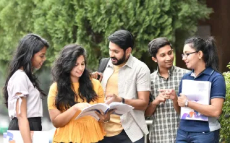 LIC में नौकरी करने के हैं इच्छुक तो न चूकें ये मौका, AAO और AE भर्ती के लिए आवेदन करने की लास्ट डेट करीब