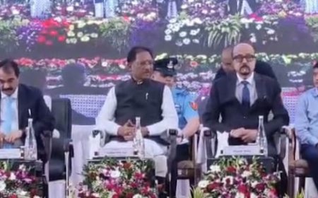 कोर्ट को बदनामी से बचना चाहिए, नेता तो बदनाम हैं ही... छत्तीसगढ़ HC के चीफ जस्टिस के सामने ही बोल गए CM साय