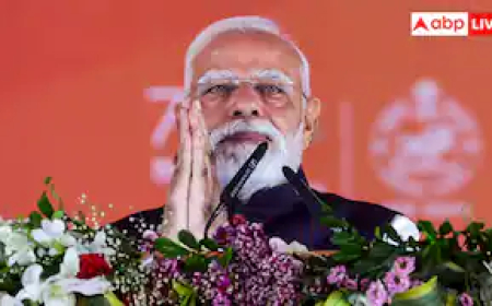 प्रधानमंत्री श्री मोदी ने बनारस-खजुराहो वंदे भारत ट्रेन की दी सौगात