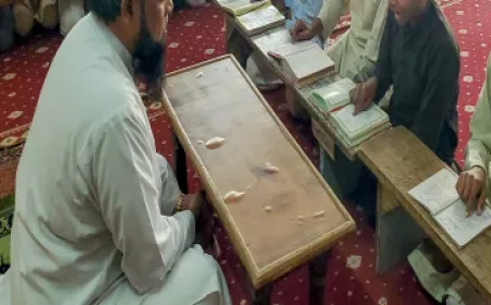 556 हिंदू बच्चों को क्यों पढ़ाई जा रही कुरान, MP के 27 मदरसों में धर्मांतरण की तैयारी? मानवाधिकार आयोग ने मांगा जवाब