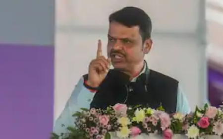 बांग्लादेशी घुसपैठियों पर महाराष्ट्र सरकार सख्त, राशन कार्डों की जांच का जारी हुआ आदेश