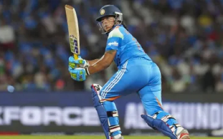 ऋचा घोष ने वर्ल्ड कप में किया बड़ा कारनामा, इस मामले में कर ली दो दिग्गजों की बराबरी