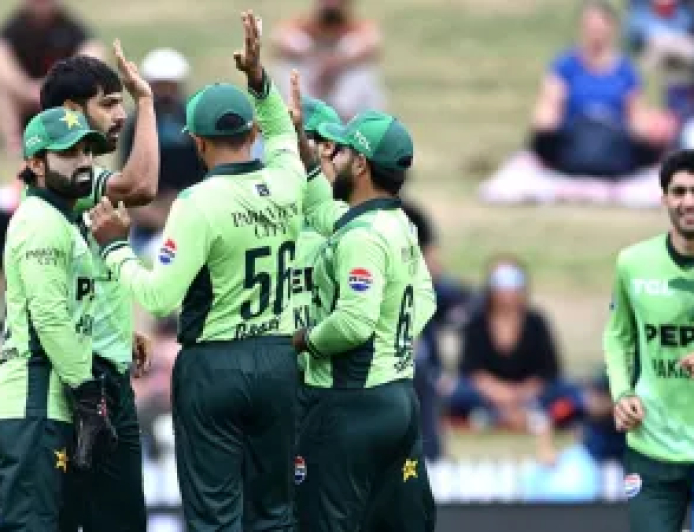 एशिया कप में भारत से मिली हार के बाद अब बिलबिलाया पाकिस्तानी गेंदबाज, बोले- कोई माफी नहीं