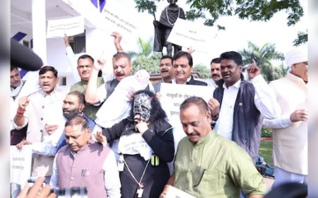 MP विधानसभा में 'पूतना' बन कर आई कांग्रेस विधायक! कप-सिरप कांड पर कांग्रेस का हल्ला बोल
