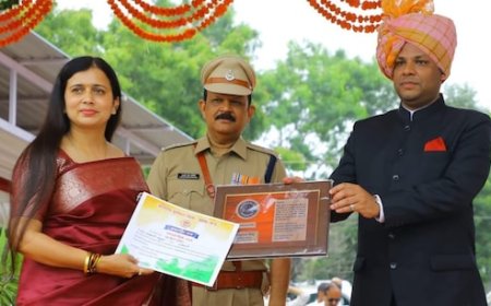 मंदाकिनी दीक्षित कौन? ठेकेदार सुसाइड केस में निलंबित, इंदौर से डेली अप-डाउन, कलक्‍टर-SP ने क‍िया था सम्मानित