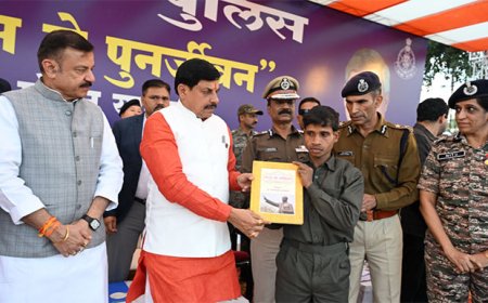 सतत निगरानी, सघन जांच और कार्रवाई से तेज़ी से घटा है नक्सली दायरा -: मुख्यमंत्री डॉ. यादव 