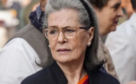 कांग्रेस नेता सोनिया गांधी को दिल्ली की राऊज़ एवेन्यू कोर्ट से नोटिस, जानें क्या है पूरा मामला