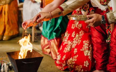 सिर्फ़ आर्य समाज सर्टिफ़िकेट ही सही शादी का सबूत नहीं: मध्य प्रदेशहाई कोर्ट ने सप्तपदी न होने पर शादी को अमान्य ठहराया